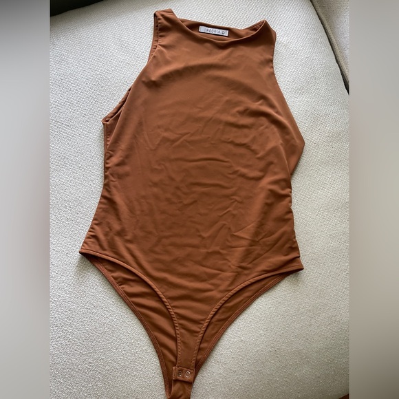 Reoria Tops - Reoria Buttsmooth Terracota Bodysuit